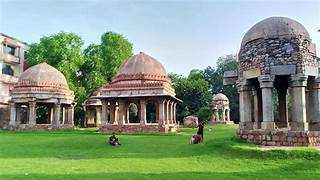 Hauz Khas Village Tour
